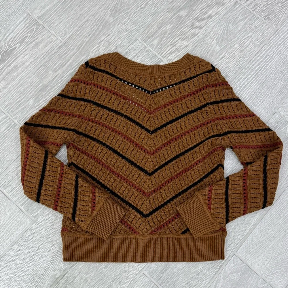 EVEREVE Sawyer Chevron Pullover Open Knit V Neck Pointelle Sweater Medium VGUC